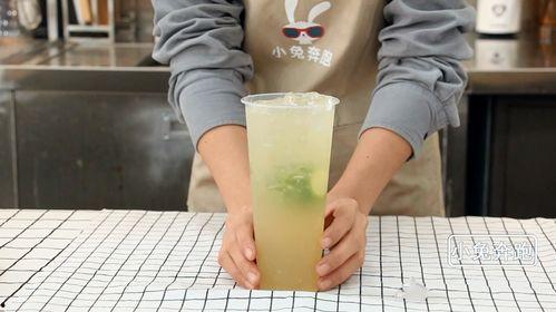 爆料奶茶怎么做的视频,跟随视频学做网红爆款奶茶